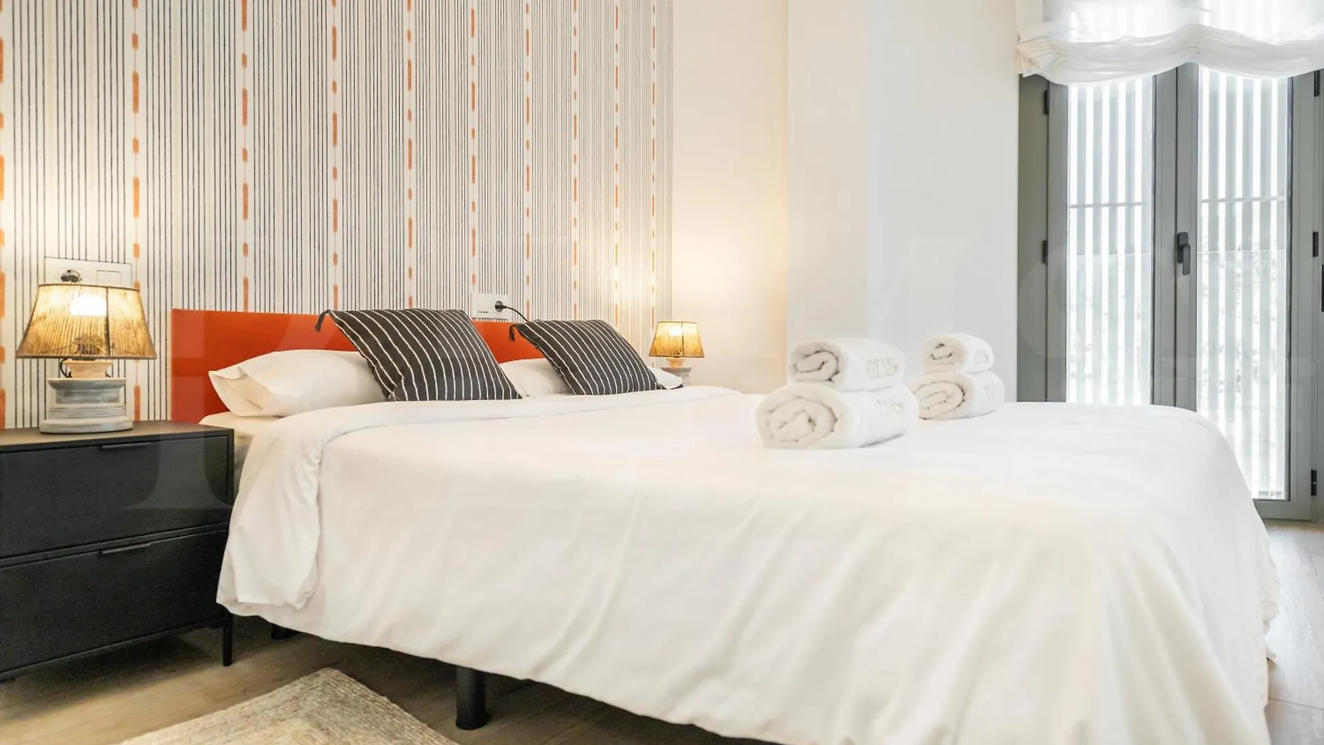 Modern Apartment With Private Terrace By Rems Malaga
